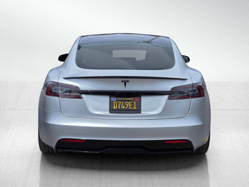 2022 Tesla Model S Plaid