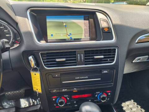 2012 Audi Q5 3.2 quattro Premium Plus