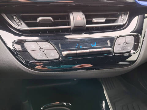 2021 Toyota C-HR XLE