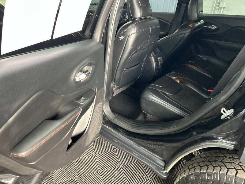 2019 Jeep Cherokee Trailhawk