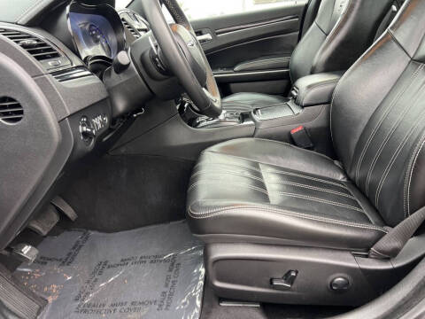 2023 Chrysler 300 S V6