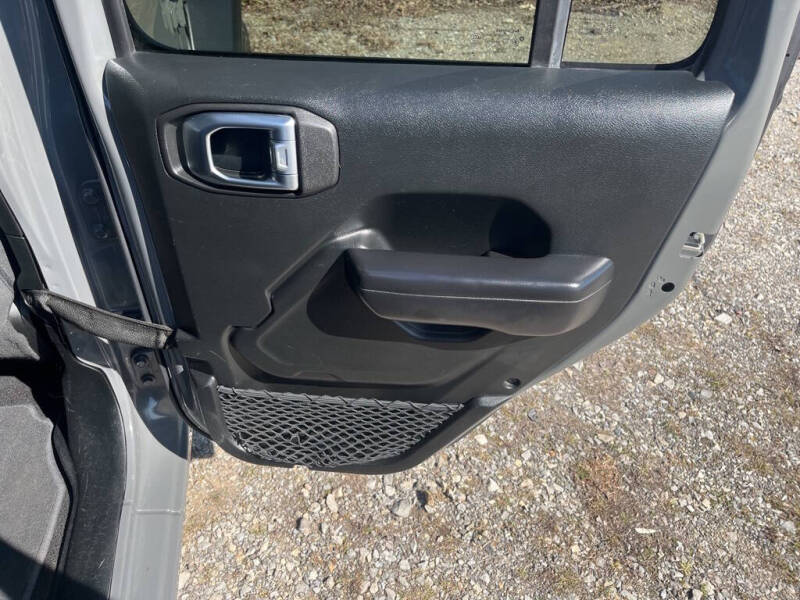 2020 Jeep Gladiator Sport