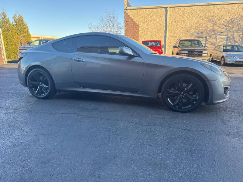 2010 Hyundai Genesis Coupe 2.0T Premium