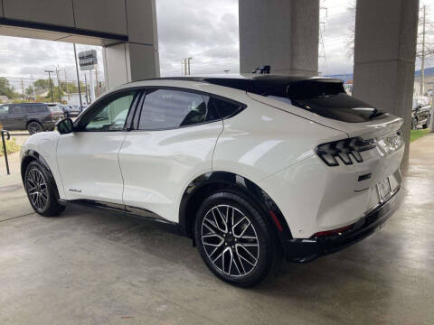 2024 Ford Mustang Mach-E Premium