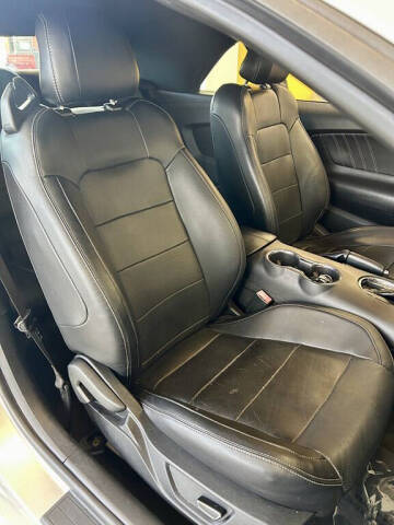 2016 Ford Mustang EcoBoost Premium