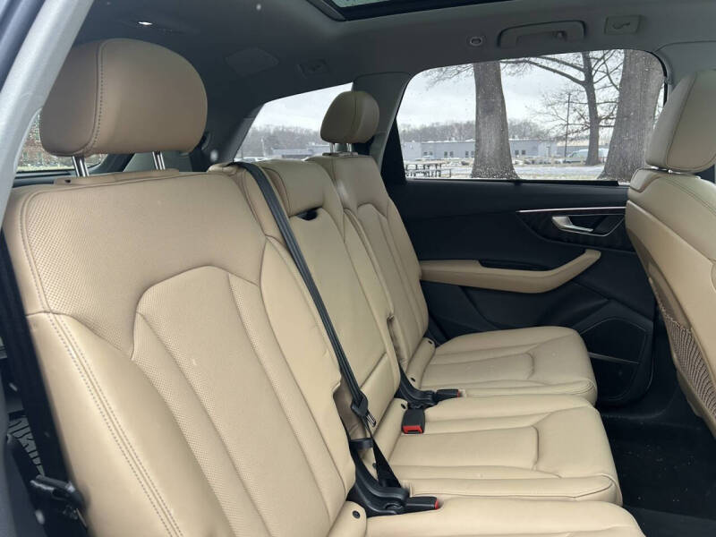 2025 Audi Q7 quattro Prestige 55 TFSI