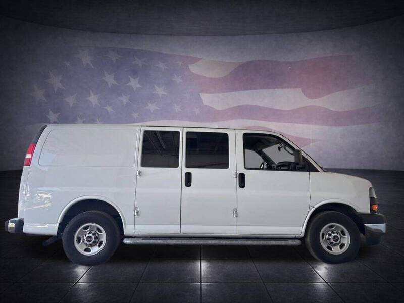 2018 GMC Savana 2500