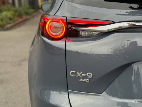 2022 Mazda CX-9 Carbon Edition