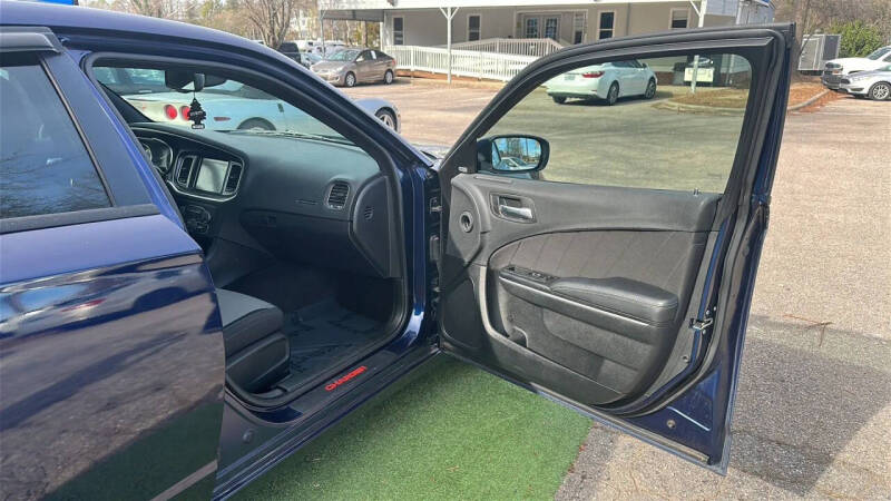 2015 Dodge Charger SXT