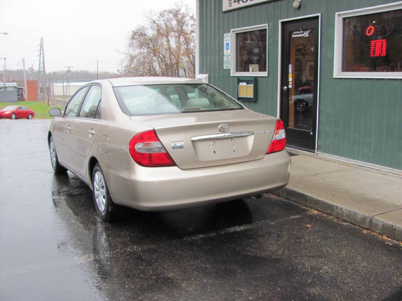 2005 Toyota Camry Standard photo 3