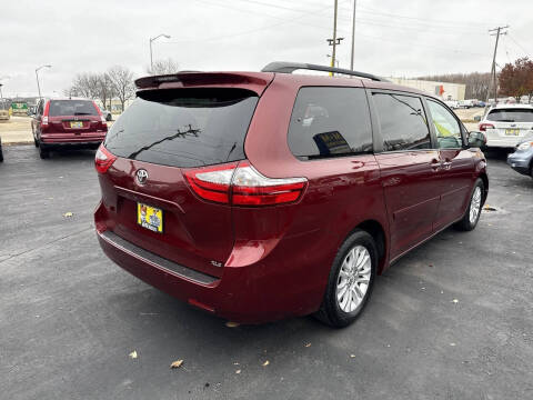 2015 Toyota Sienna XLE 8-Passenger
