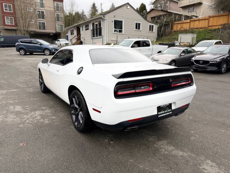 2021 Dodge Challenger SXT