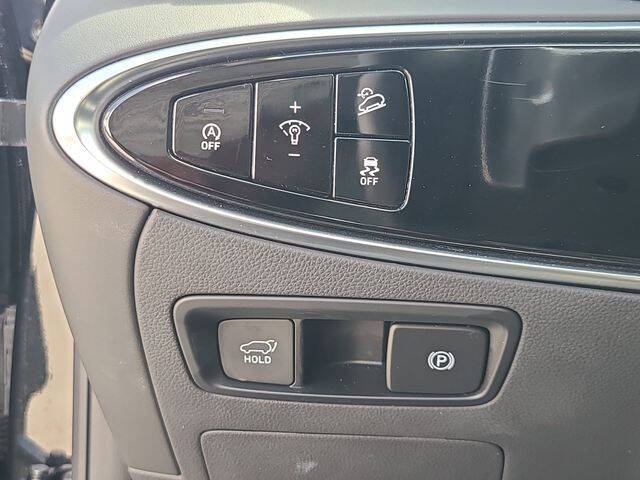 2025 Genesis GV70 2.5T Standard