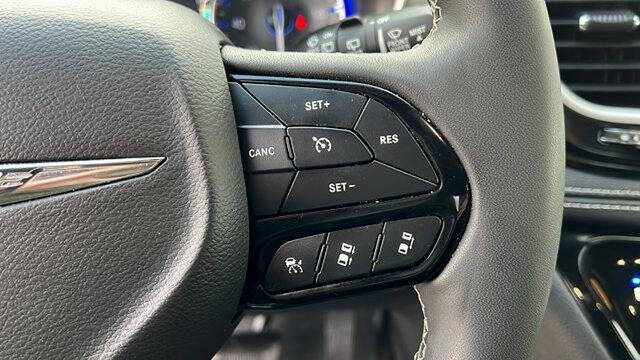 2023 Chrysler Pacifica Touring
