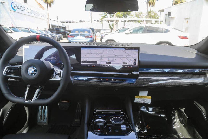 2026 BMW i5 M60