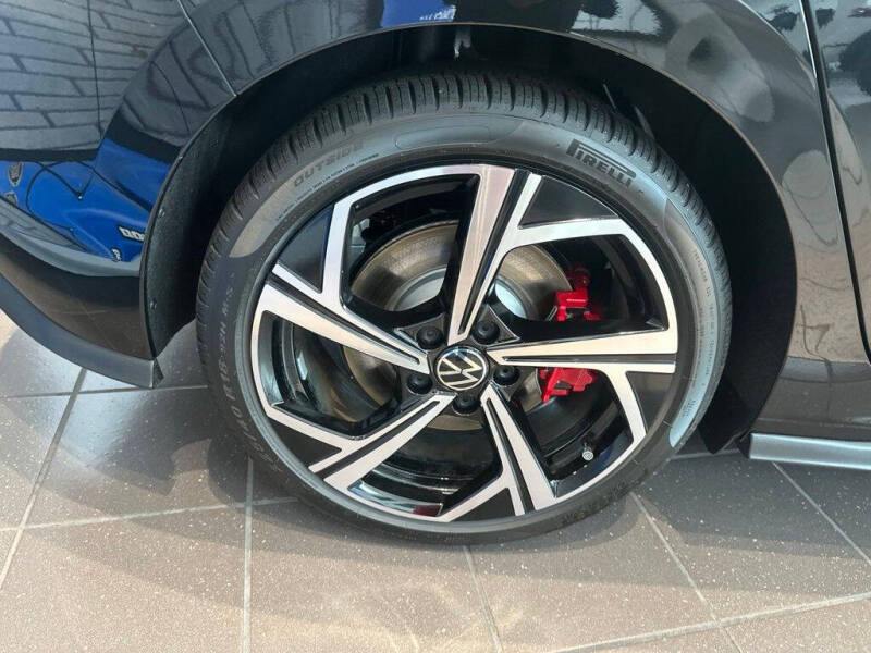 2026 Volkswagen Golf GTI SE