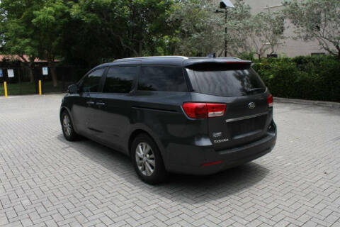 2017 Kia Sedona LX