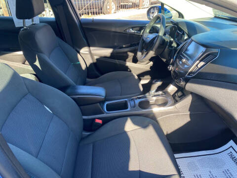 2017 Chevrolet Cruze LT Auto