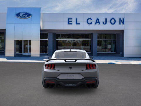 2026 Ford Mustang Dark Horse