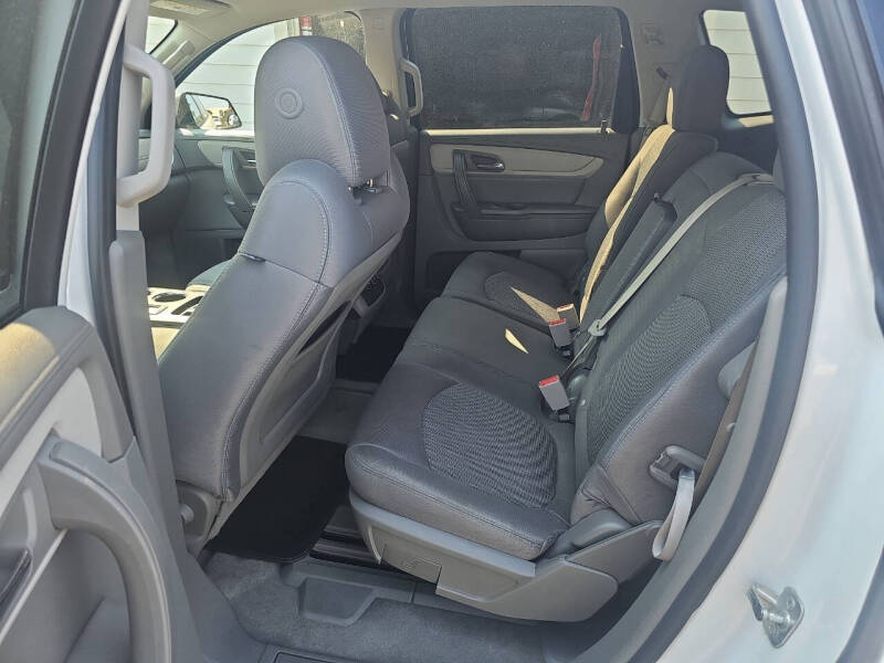 2017 Chevrolet Traverse LS