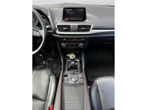 2017 Mazda MAZDA3 Touring 2.5