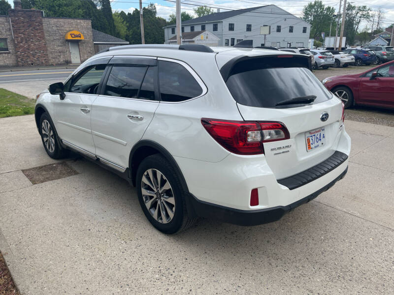 2017 Subaru Outback 2.5i Touring
