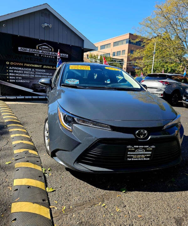 2023 Toyota Corolla LE's photo