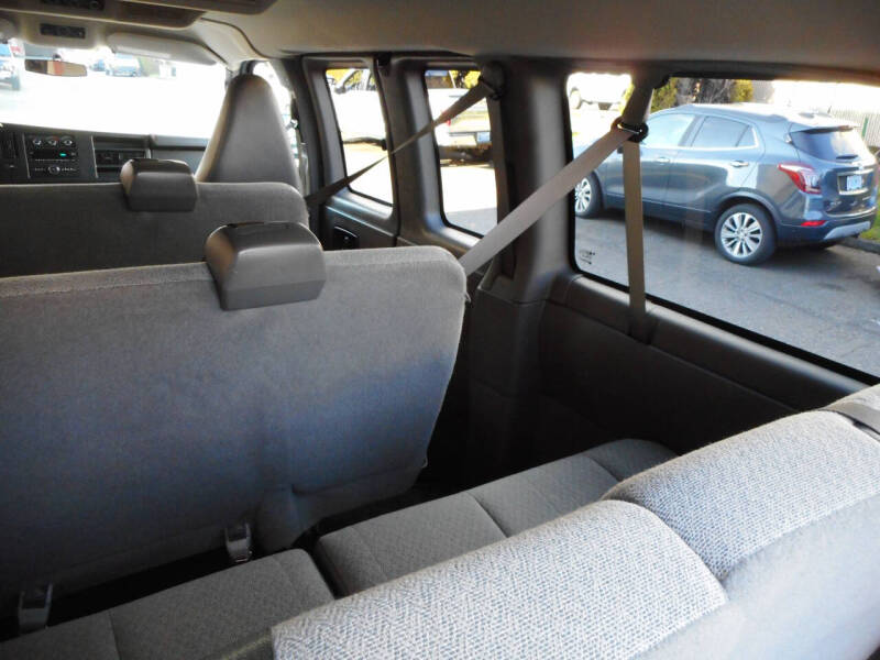 2017 Chevrolet Express LT 3500