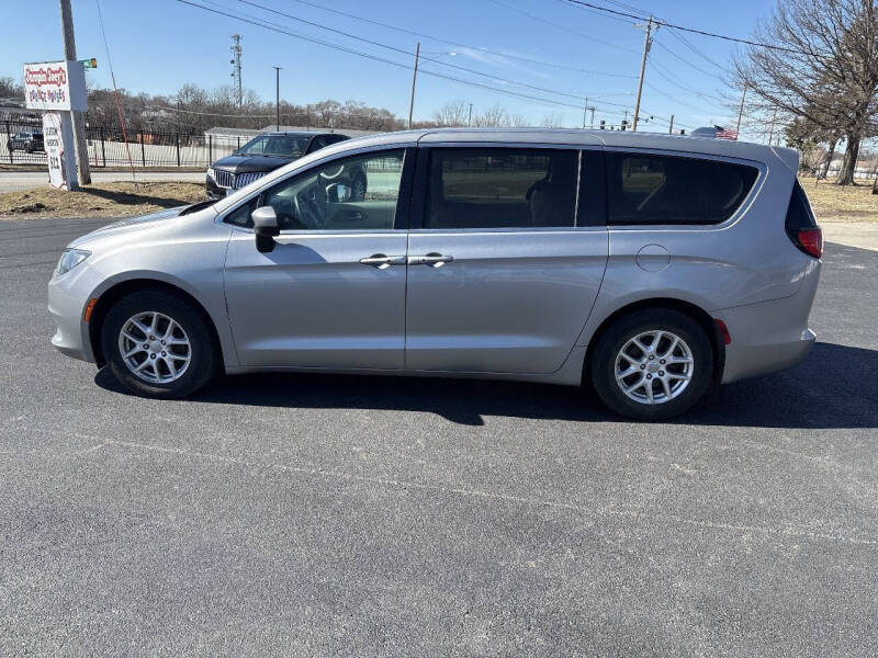 2017 Chrysler Pacifica Touring