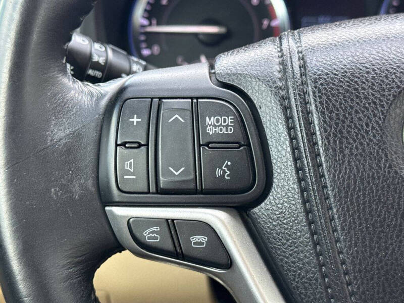 2014 Toyota Highlander LE Plus