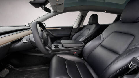 2025 Tesla Model Y Long Range