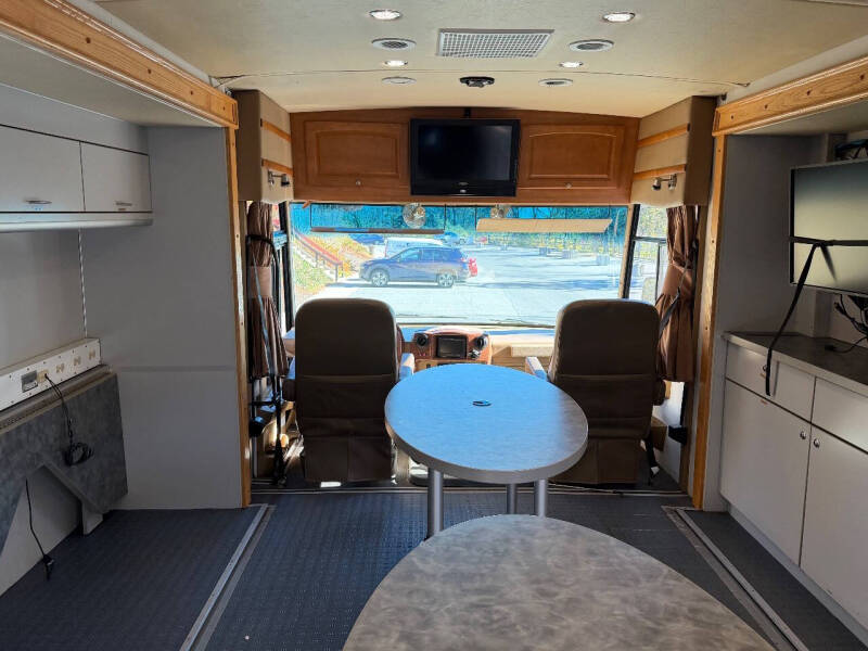 2010 Freightliner Mobile Classroom
