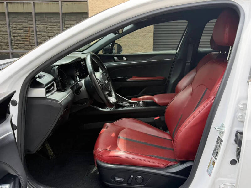 2023 Kia K5