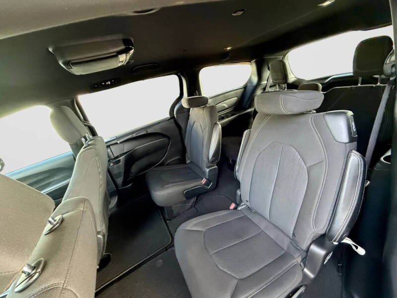 2021 Chrysler Pacifica Touring
