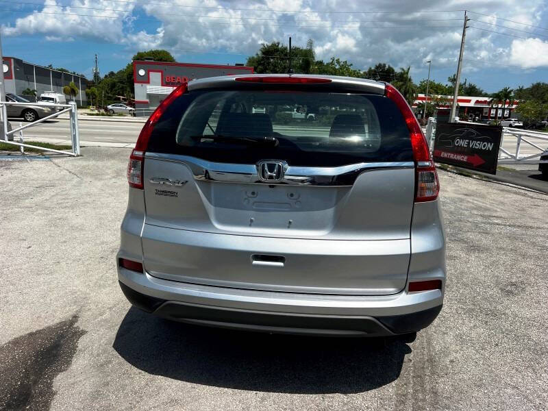 2016 Honda CR-V LX photo 5