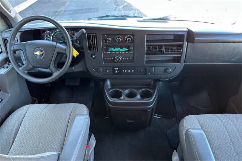 2024 Chevrolet Express LT 3500