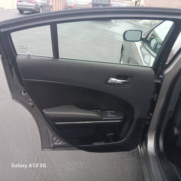 2011 Dodge Charger SE