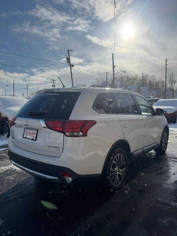 2016 Mitsubishi Outlander SE