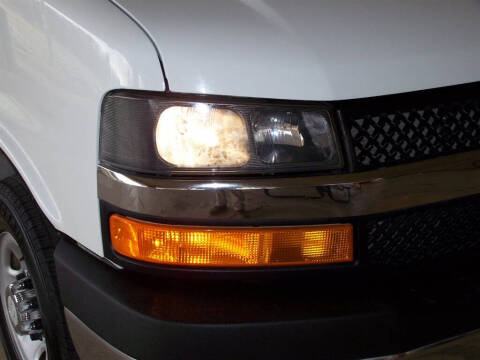 2017 Chevrolet Express LT 2500