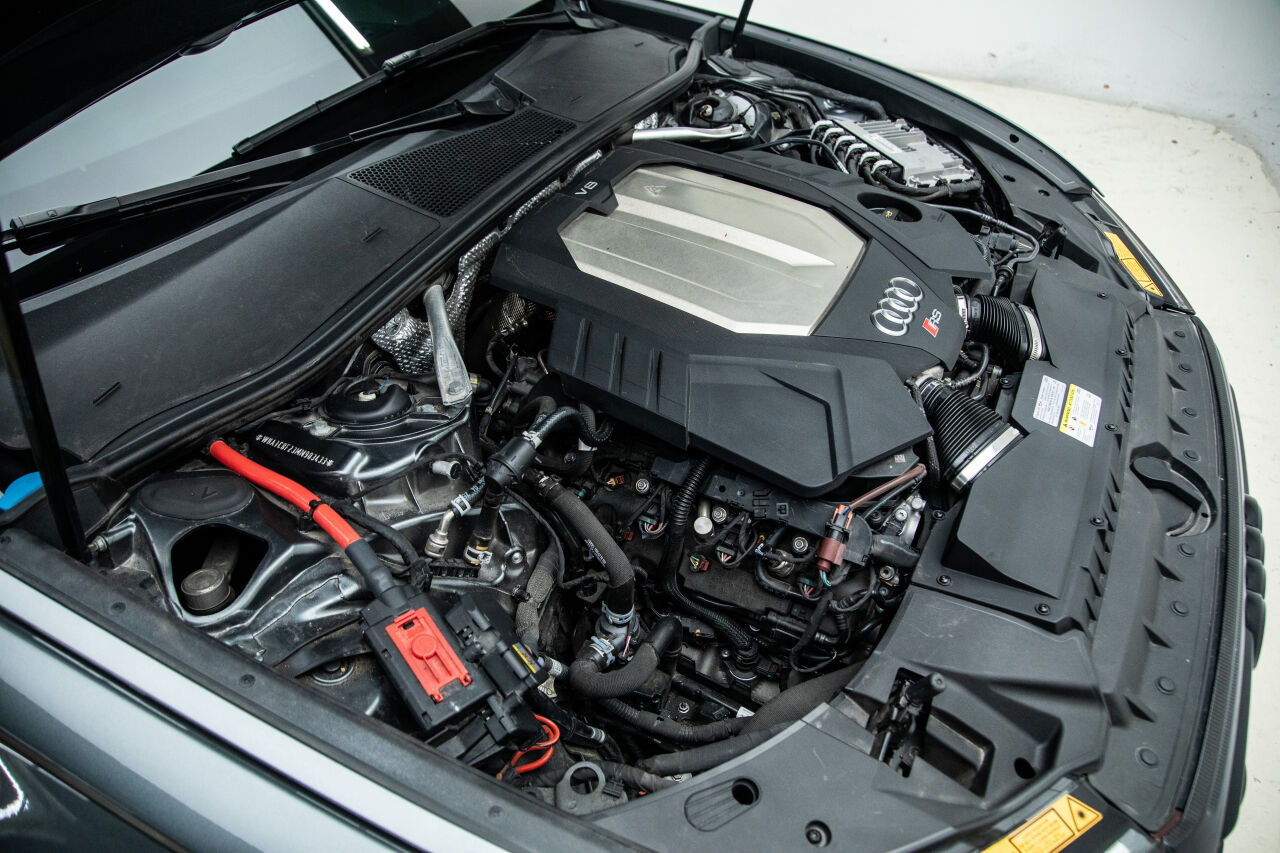 2021 Audi RS 6 Avant 195