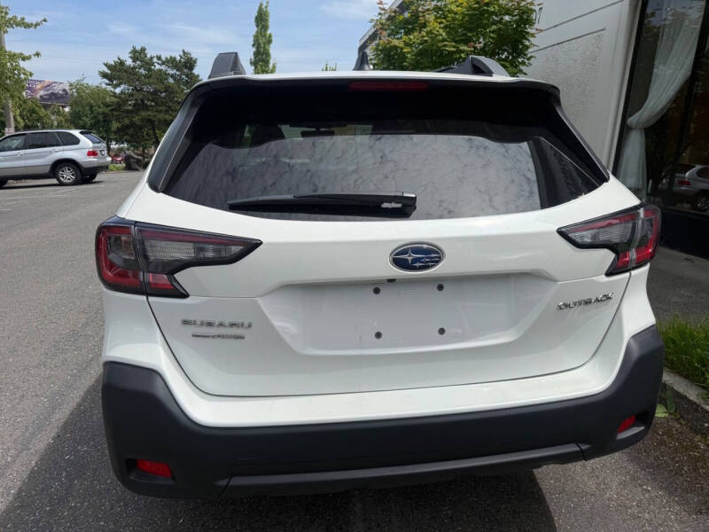 2024 Subaru Outback Premium