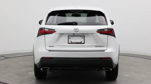 2017 Lexus NX 200t