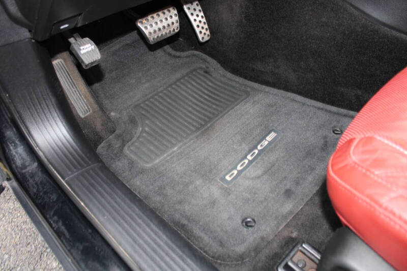 2015 Dodge Challenger SXT Plus