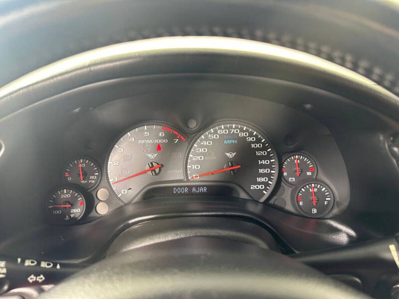 2004 Chevrolet Corvette