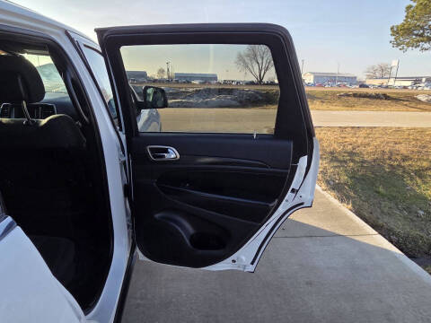 2017 Jeep Grand Cherokee Laredo