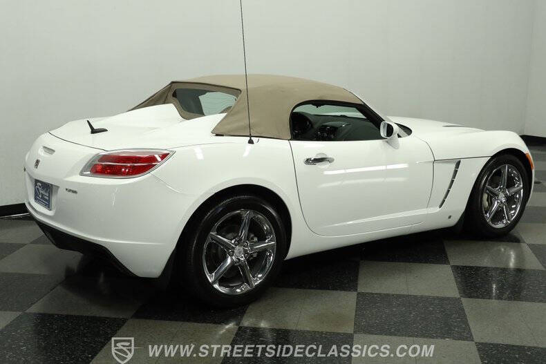 2009 Saturn SKY Red Line
