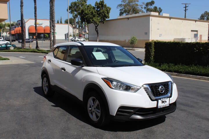 2020 Nissan Kicks S