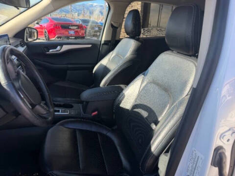 2020 Ford Escape SEL