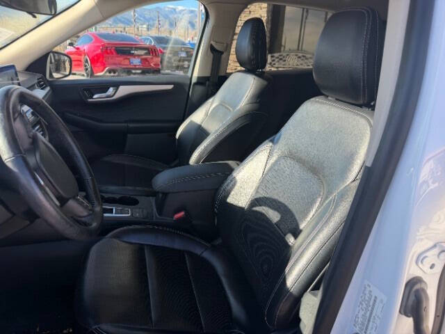 2020 Ford Escape SEL