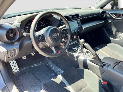 2024 Toyota GR86 Premium